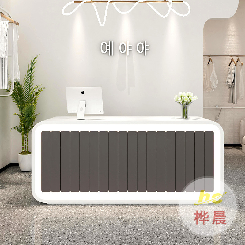 定制創(chuàng)意異形玻璃鋼烤漆前臺(tái)醫(yī)美機(jī)構(gòu)接待臺(tái)酒店會(huì)所機(jī)場服務(wù)柜臺(tái)
